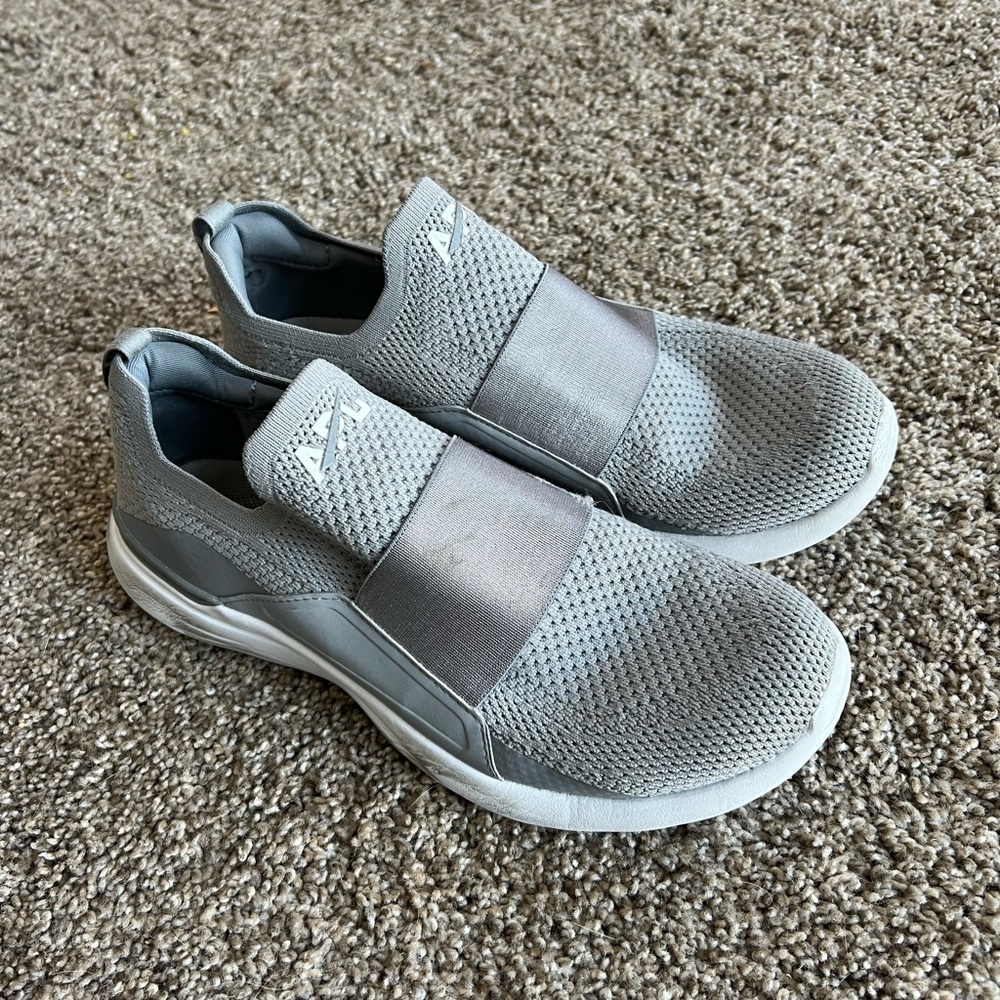 APL techloom bliss sneaker gray